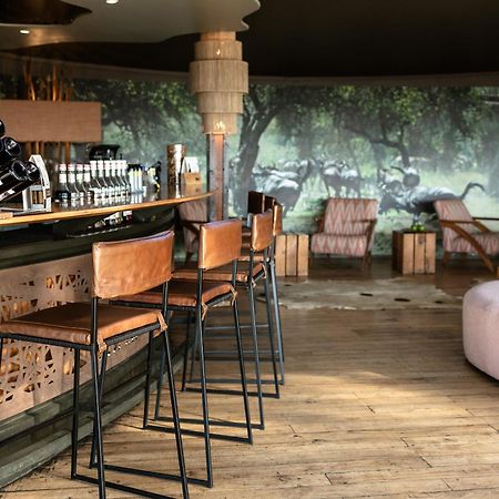 Rhino Ridge Safari Lodge KwaNompondo ภายนอก รูปภาพ