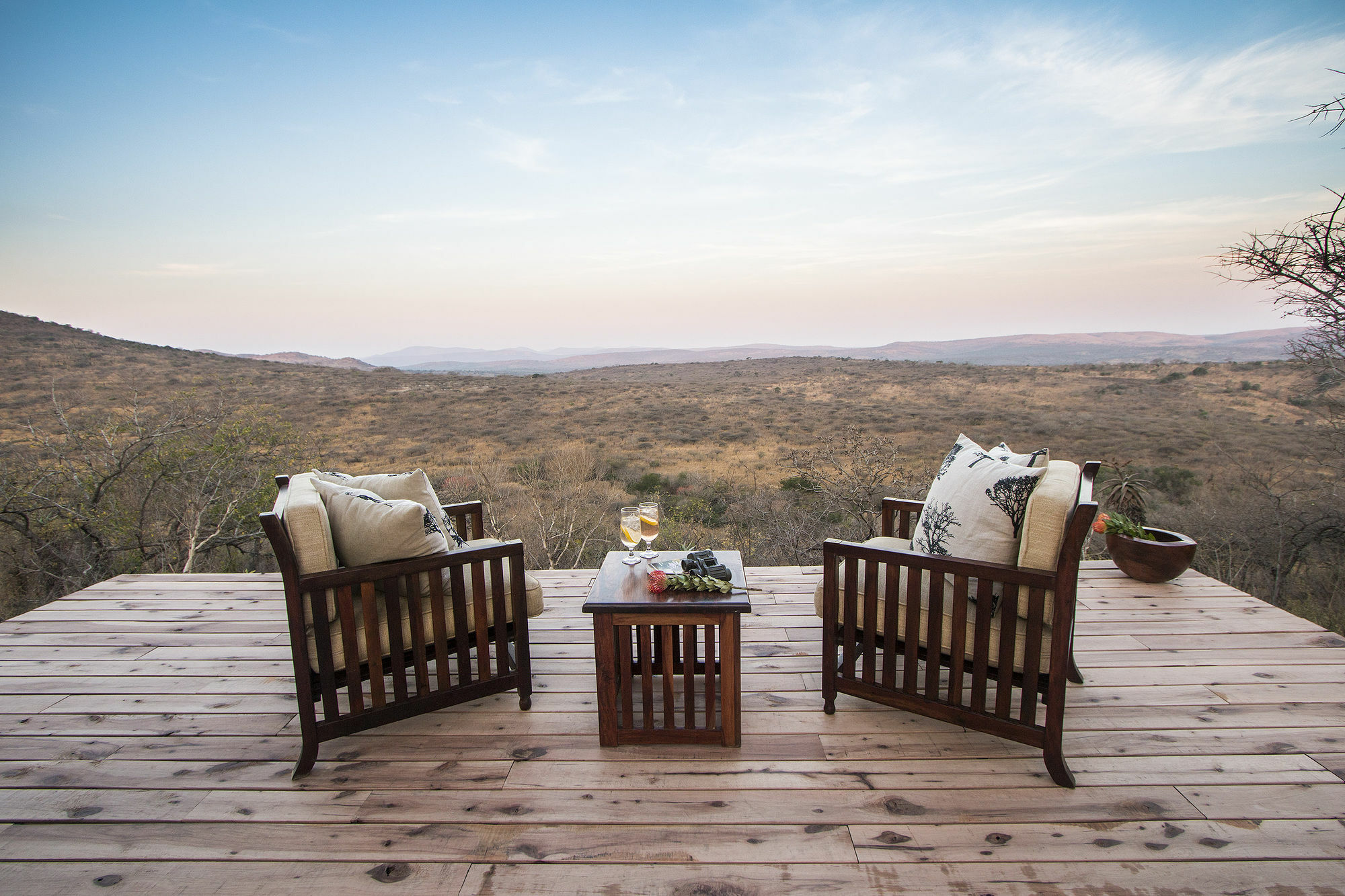 Rhino Ridge Safari Lodge KwaNompondo ภายนอก รูปภาพ