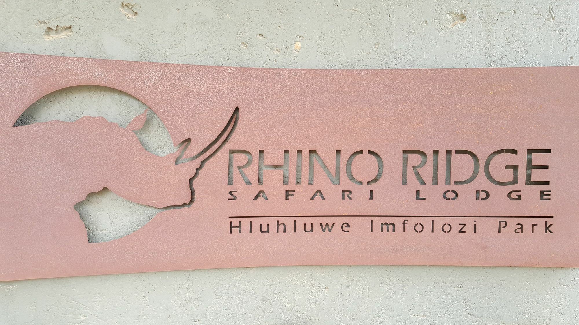 Rhino Ridge Safari Lodge KwaNompondo ภายนอก รูปภาพ